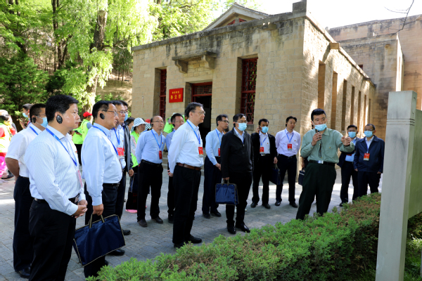 https://news.chd.edu.cn/_upload/article/images/04/a3/a5ccdc494b4ca28b1be2aa39b4ce/3baf2c8e-a569-4c63-9ef1-5159eecb37b3.jpg