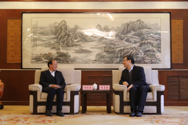 http://news.chd.edu.cn/_upload/article/images/3d/c7/715471bf45b180a49c8f4a3b0996/d1fc6d16-e0bf-4d7e-801e-8389c3cd2a05.jpg
